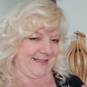 Meet your Posher, Sonia